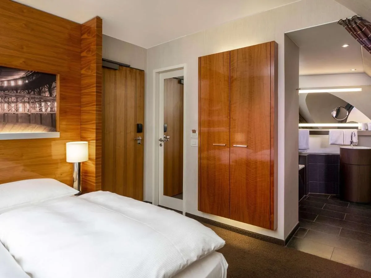 ****  Moevenpick Hotel Hamburg City Germany