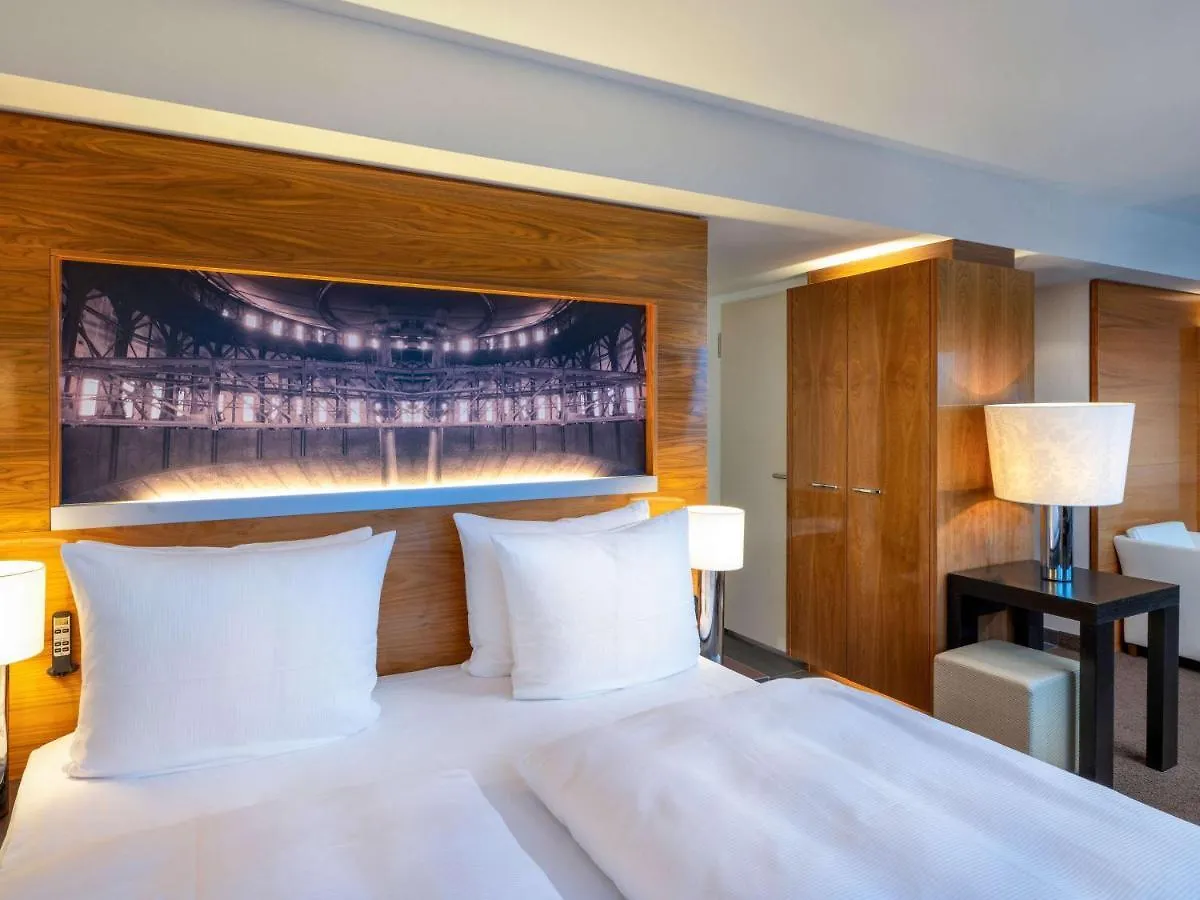 Moevenpick Hotel Hamburg City 4*,