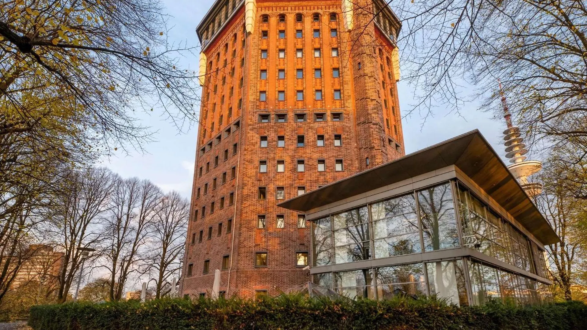 Moevenpick Hotel Hamburg City 4*,