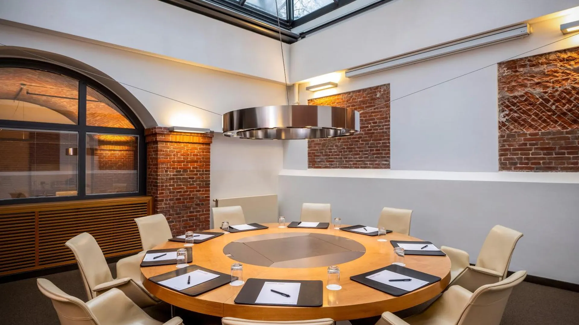 ****  Moevenpick Hotel Hamburg City Almanya